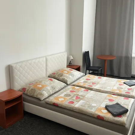 Loftel V Centru Ostravy Pensionat