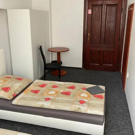 Pensionat Loftel V Centru Ostravy *